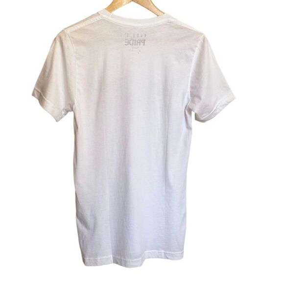 Gilt Pride T Shirt Size Small - Picture 2 of 5